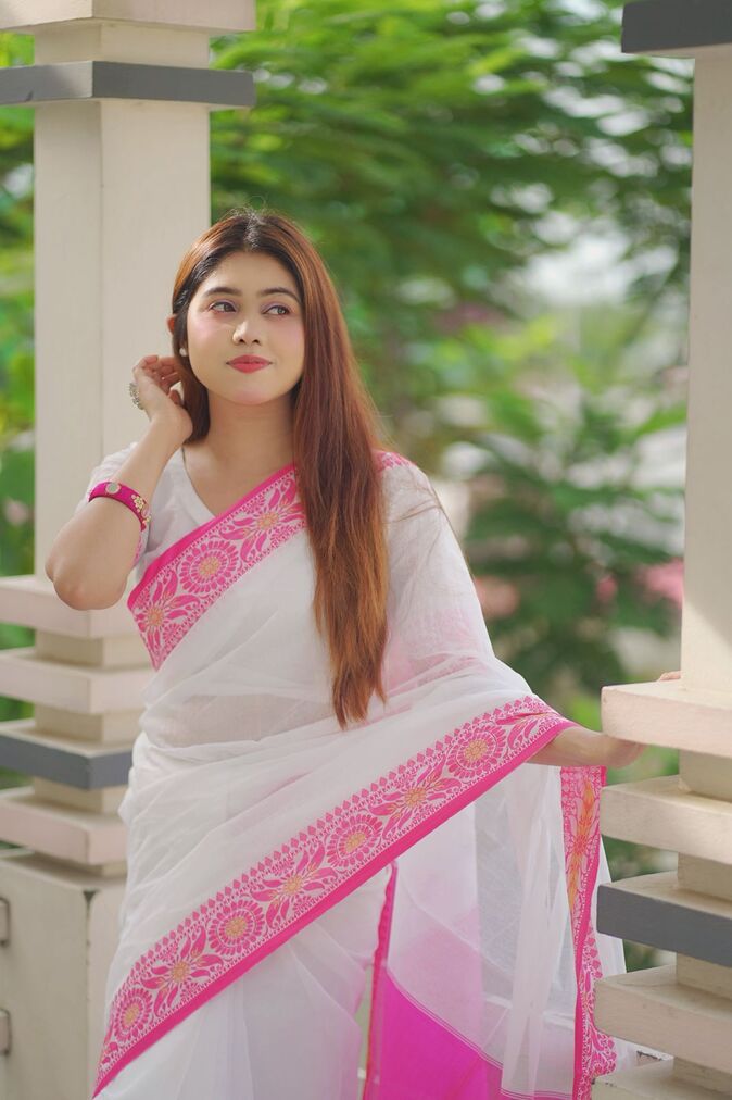 প্রিমিয়াম কোয়ালিটি  নকশি পার শাড়ি